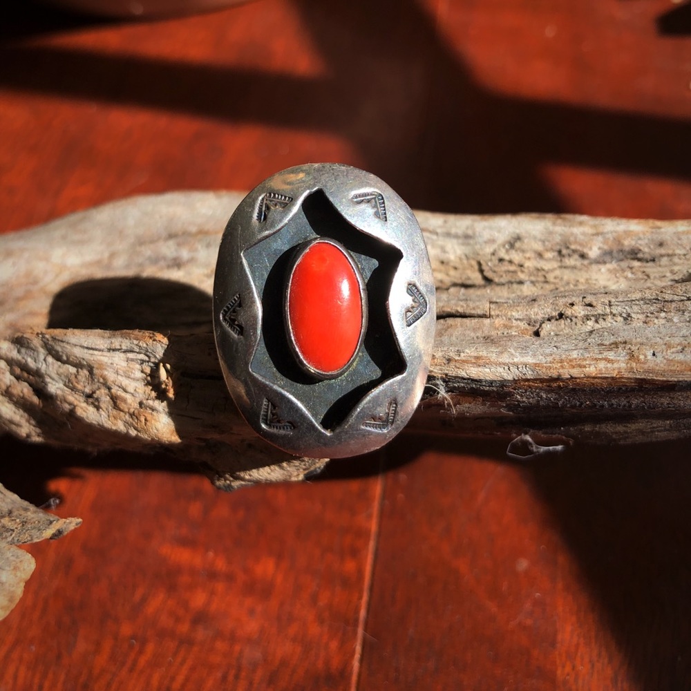 🔺 Navajo Red Coral & Silver Ring Shadowbox 5 🔻